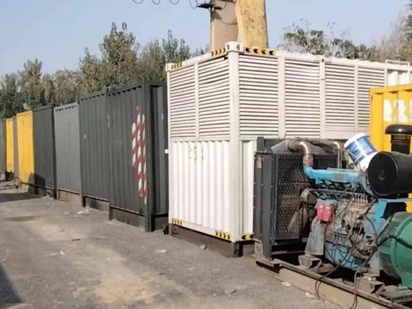 襄汾200KW柴油发电机机组每小时油耗是多少?